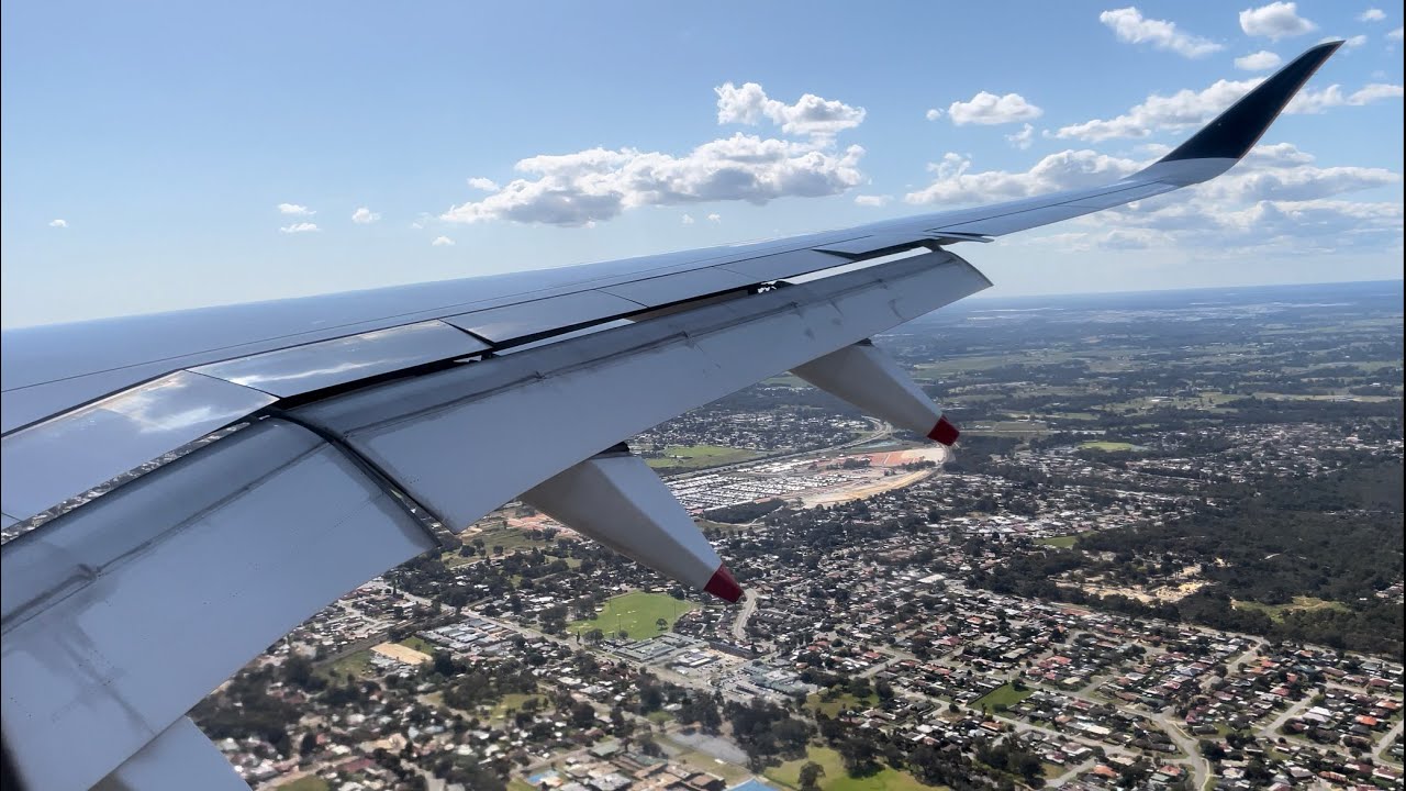[4K HEAVY BRAKING Landing] Singapore Airlines Airbus A350 Full Arrival in Perth