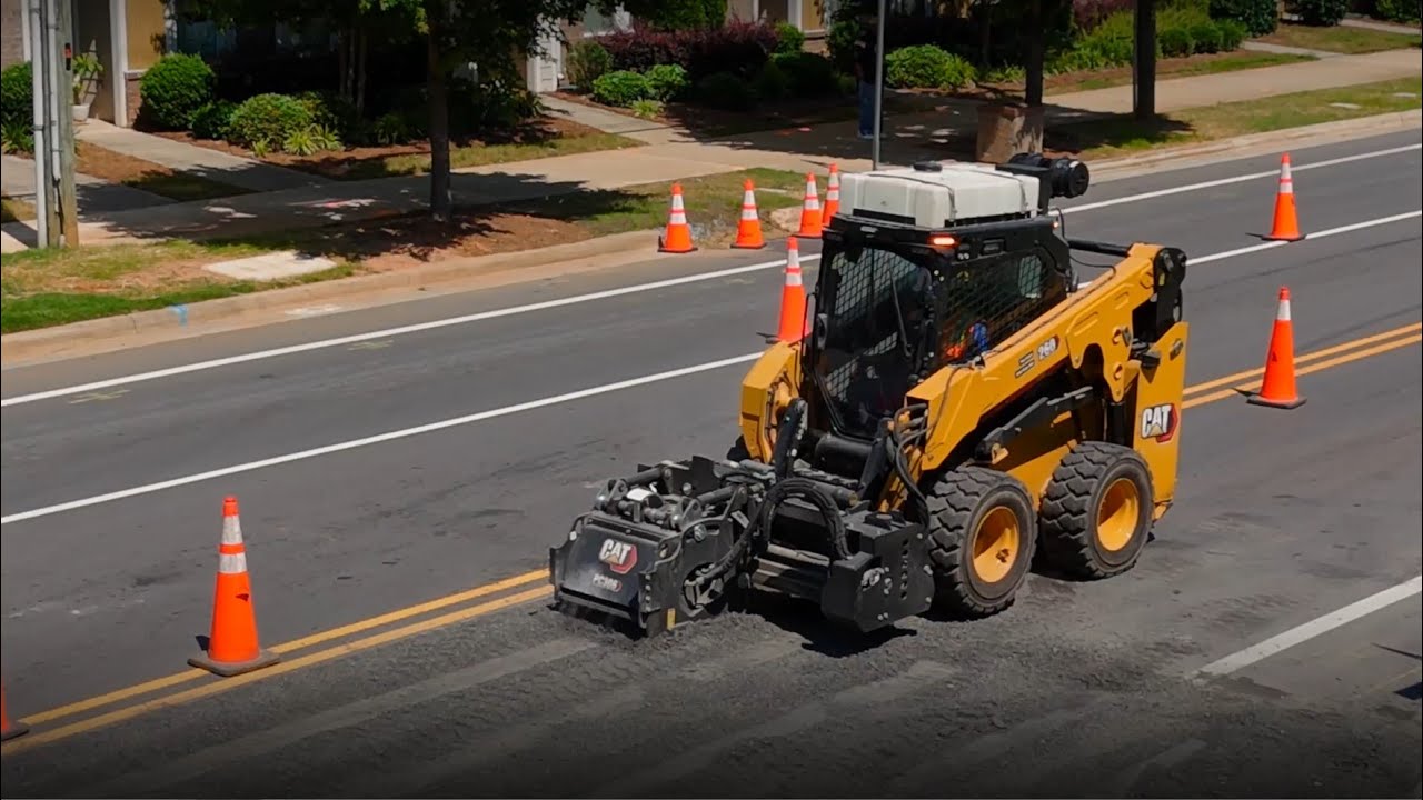 Cat&reg; 260 Skid Steer Loader with Cold Planer and Smart Creep Technology | Customer Story