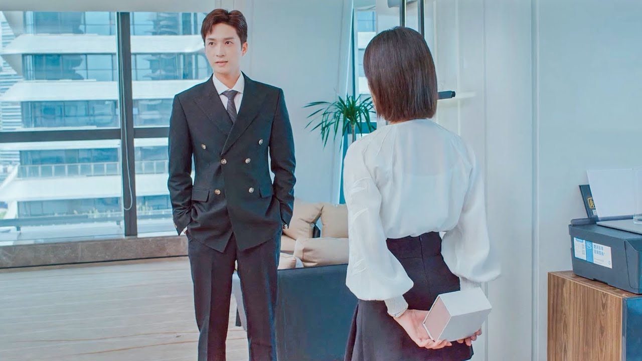 CEO ค้นพบว่ารักแรกที่เขาตามหามานาน 10 ปีคือผู้ช่วยของเขา!
