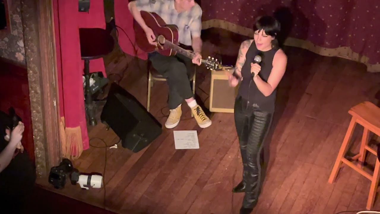 Donna Missal - Keep Lying (The Slipper Room, May 23, 2022) (live)