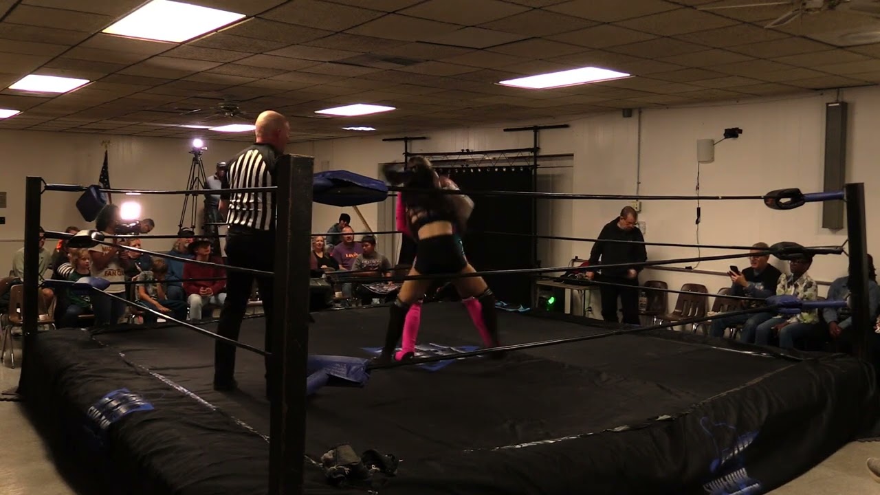 leela Hall vs Ricki Morris