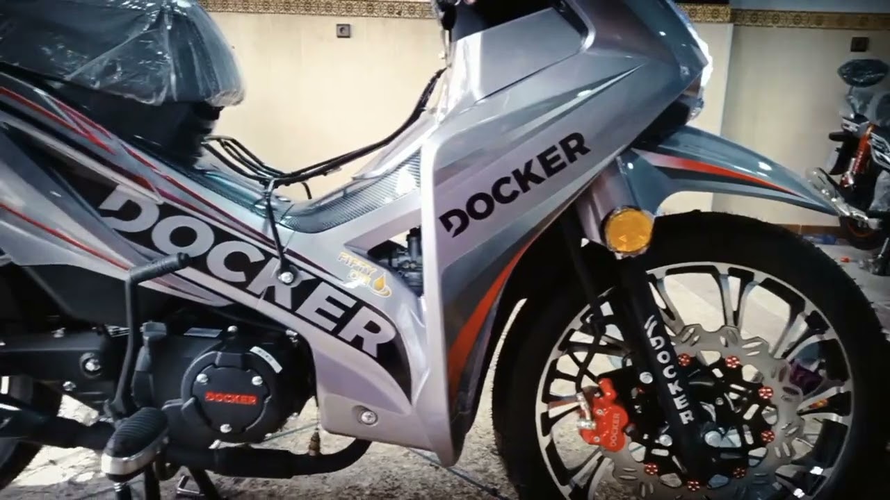 DOCKER moto modill 2022