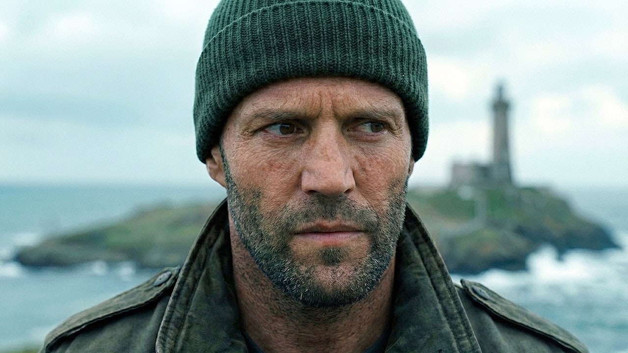 A Man With A Dangerous Past Lives In Isolation, Only To Be Forced Out Of Retirement By MI6!!