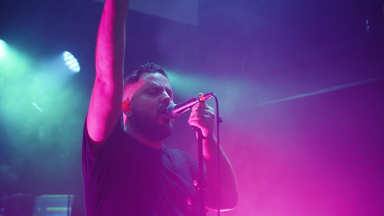 STRAiNGER - Carry On [OFFICIAL MUSIC VIDEO]