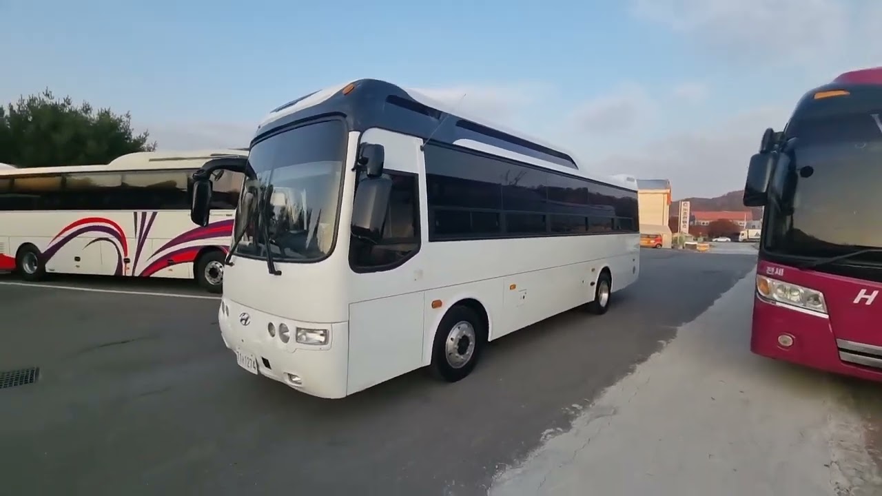 이 에어로타운 롱바디 하부창 에어서스 완전풀옵션 무사고 실주행2만km  상담 010 4433 7777 네이버나 다음에서 조선버스 검색