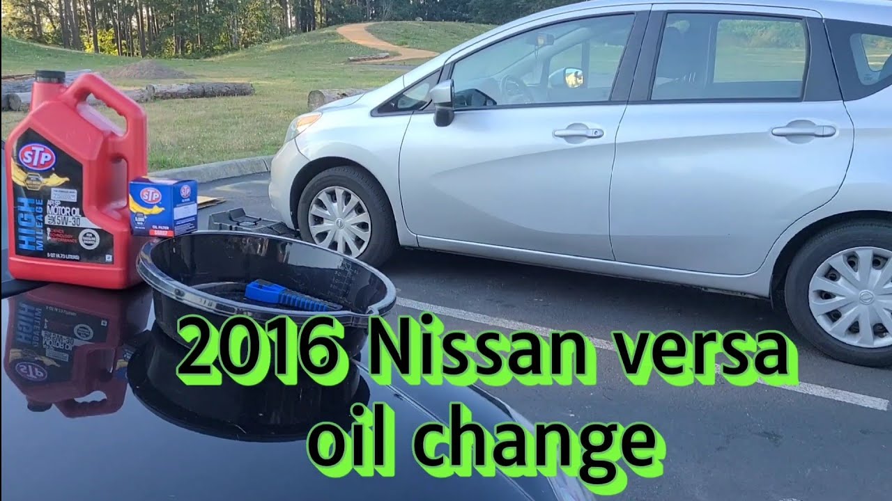 Замена масла в Nissan Versa 2016 года (129 989 миль)