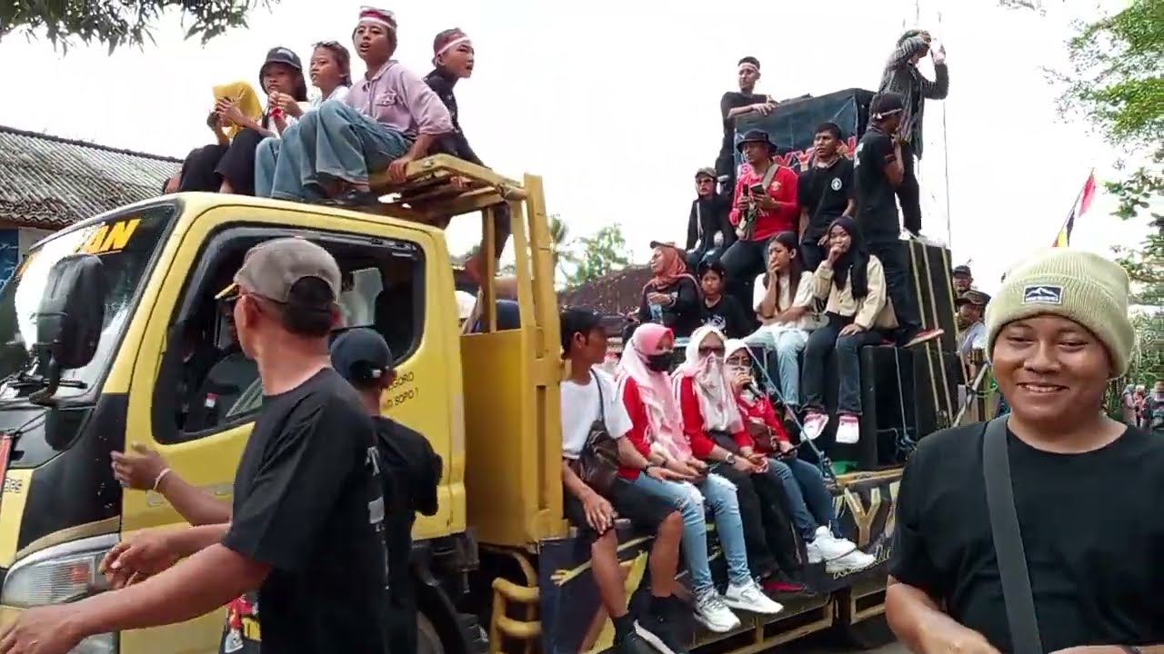 Nonton karnaval 17Agustus 2025, part 2