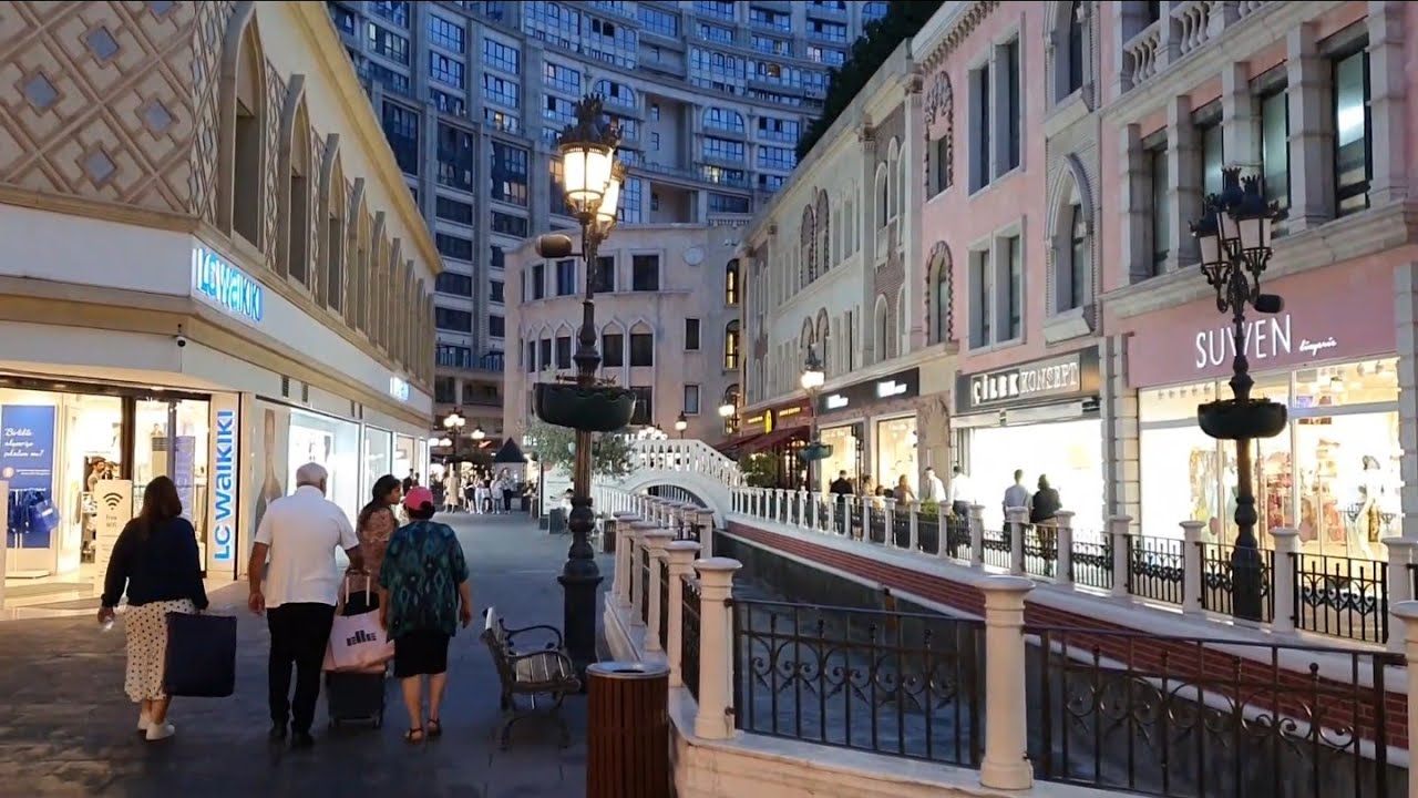 فينيسيا أجمل مولات إسطنبول ماقبل عيد الأضحى The moster beautiful and cheapest mall in Istanbul