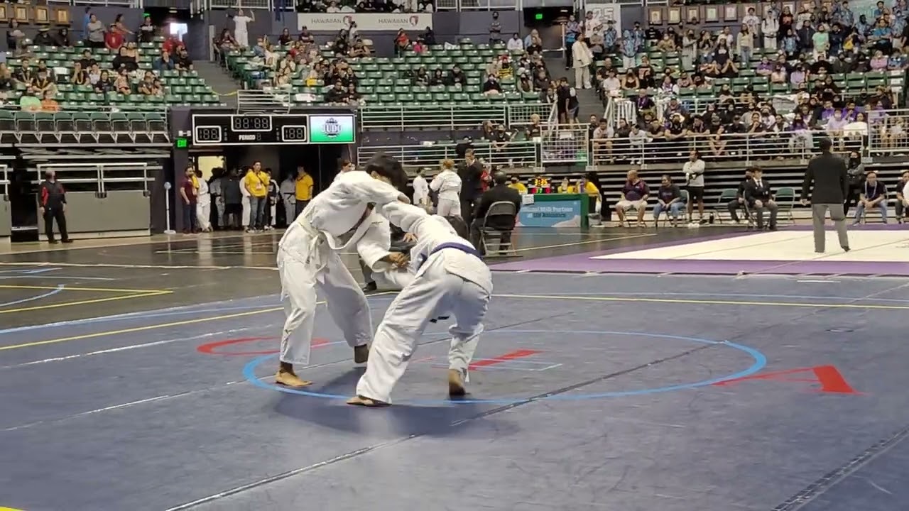 121: Brendan Kuwabara (Roosevelt) vs. Ryker Shimabukuro (Kapolei), state judo final (5-7-2022)