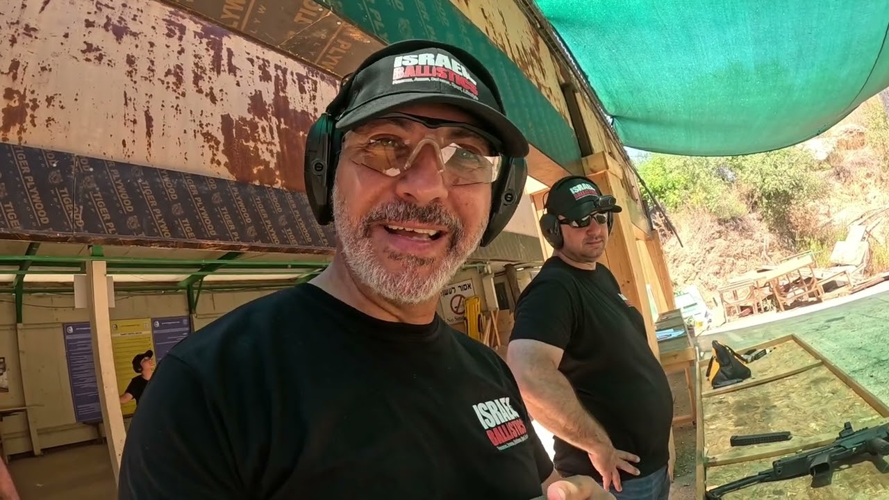 Israel Ballistics משווה ירי עם אקדח לעומת ערכת הסבה