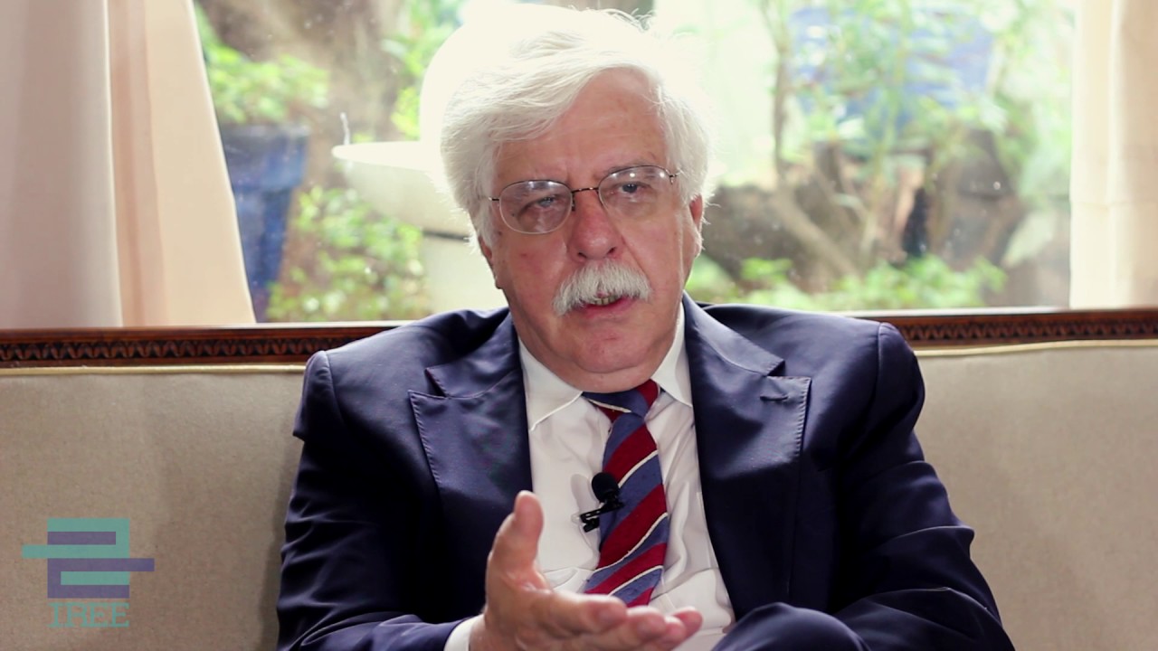 O que &eacute; federalismo? | Roberto Romano | #PraPensarPol&iacute;tica