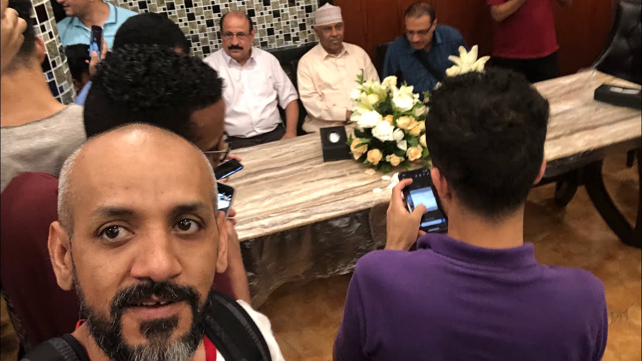 الفنان أيوب طارش في مطعم السده كوانزوا الصين
