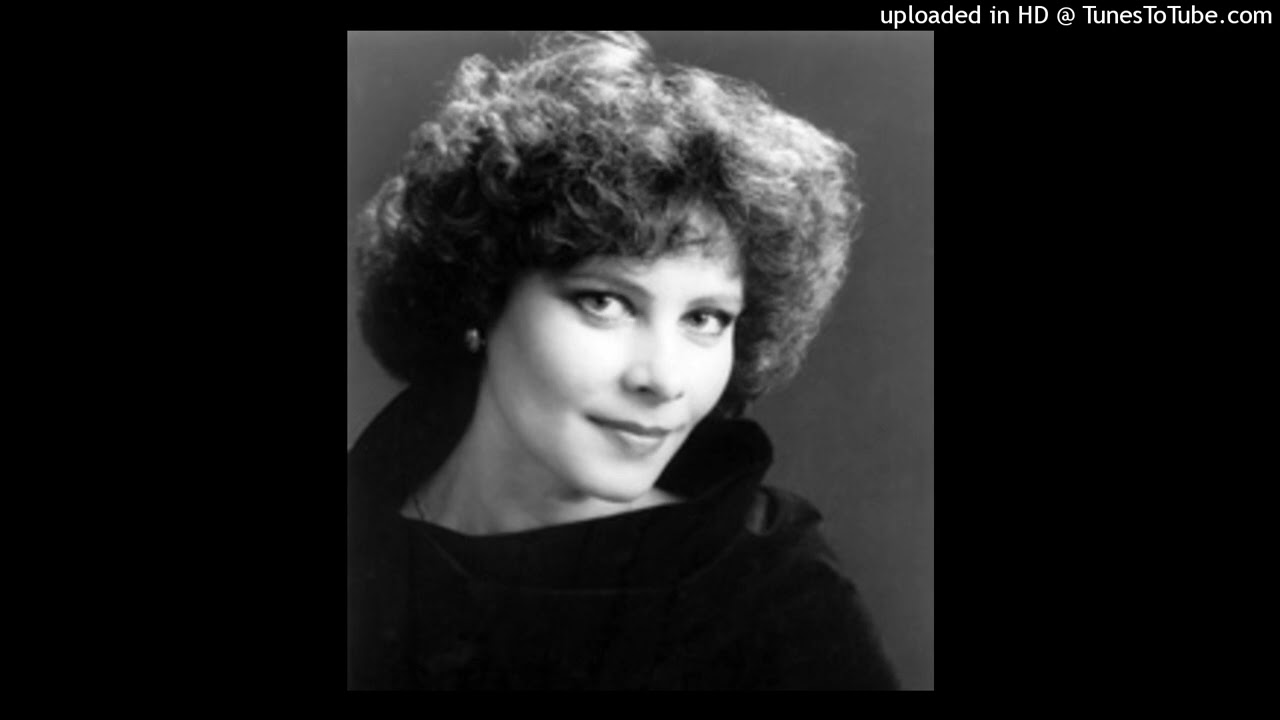 OKSANA KROVYTSKA interview: Puccini and Ukrainian songs//Thomas Hrynkiw