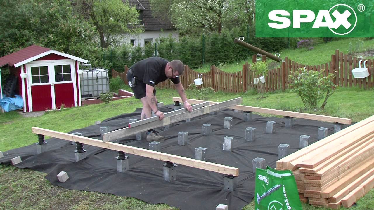 Holzterrasse mit höhenverstellbarem Verlegesystem von SPAX bauen