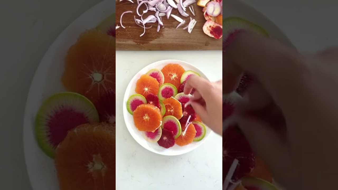 Prettiest salad ever 🍊🤩 #recipe #strawberrycompote #bakingrecipe #blueberrycompote