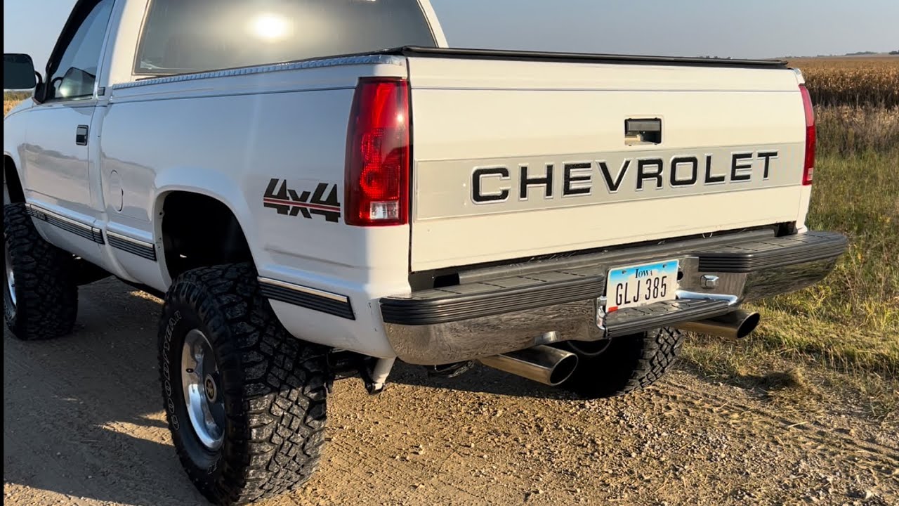 EQUAL LENGTH EXHAUST ON MY STOCK 350 TBI IS ROWDY!!  