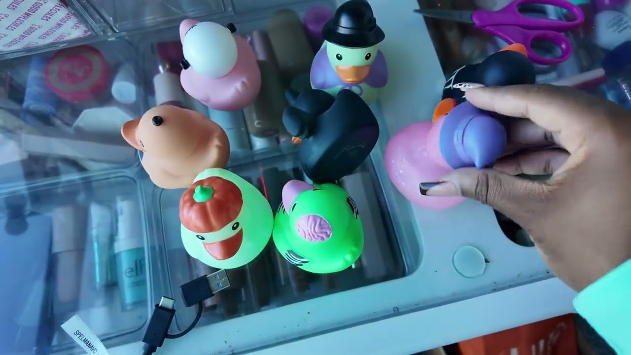 decorate my apartment with me! *halloween edition*