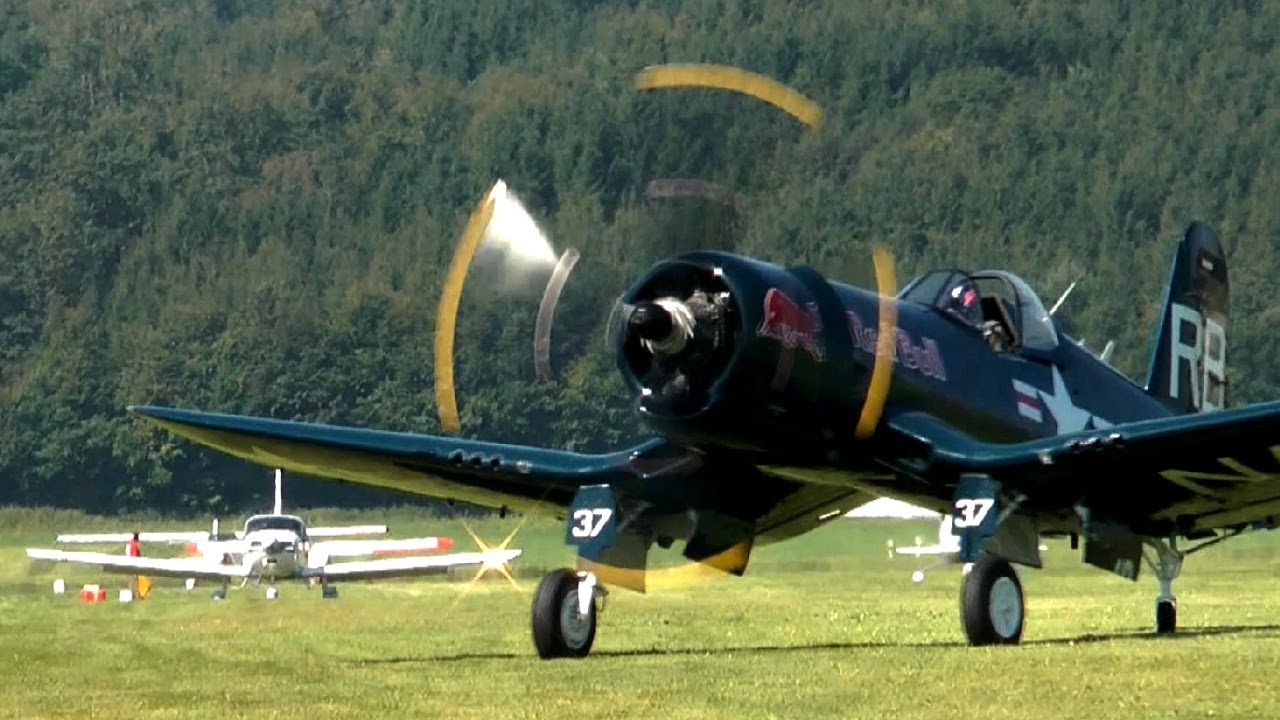 Corsair F4U-4 Display TANNKOSH  2011