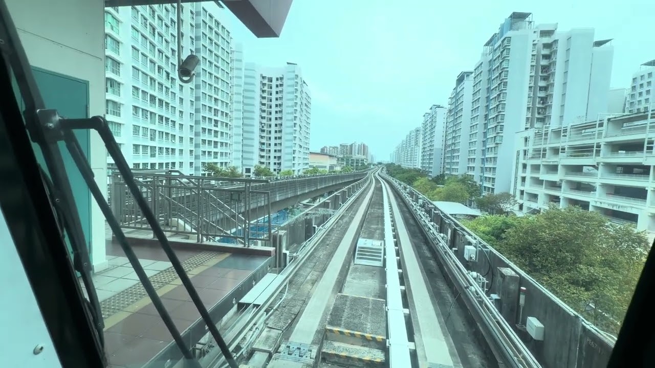 [New announcements] SBS Transit Mitsubishi Crystal Mover C810 (V33/V36): Riviera to Punggol (ACW). 