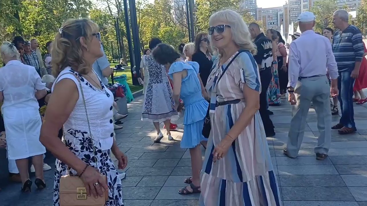 ОДИНОКАЯ БРОДИТ ГАРМОНЬ⚘️ ТАНЦЫ⚘️ ХАРЬКОВ 17.08.2025