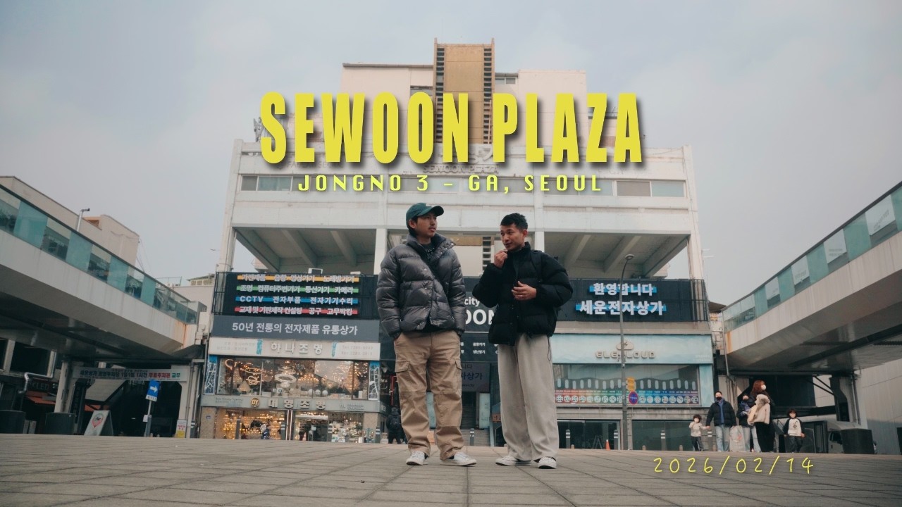 Vintage Camera Shopping In SEOUL | Spontaneous DONGMYO Flea Market Visit