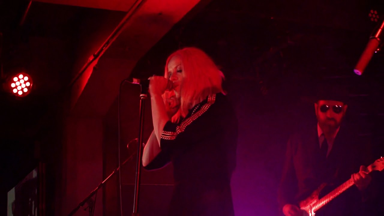 Angelfish - Dogs In A Cage Live Glasgow 12/09/15