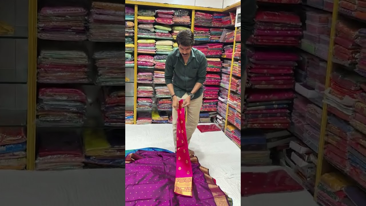 🛍️ महिला 👩‍🔧 दिन स्पेसल ऑफर.Pure Kanchipurm silk saree offer price…#womensday #saree #shorts 