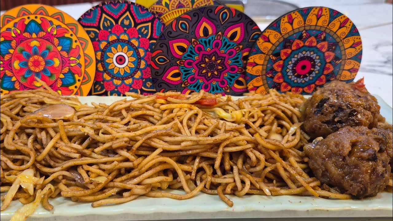 घर पे बने बहुत ही सरल तरीके से चौमिन मंचुरियन का कॉम्बो | street style chowmein manchurian recipe 