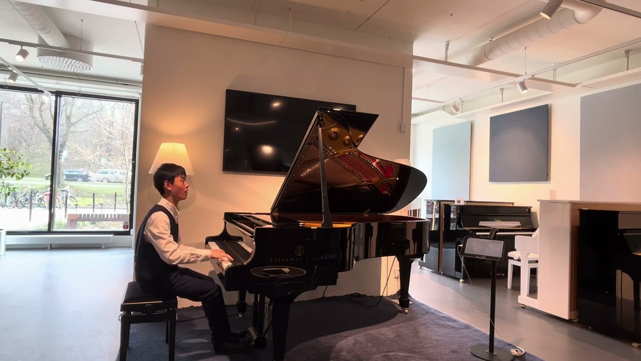 Yufeng- Liszt Paganini Etude No.6, S. 141