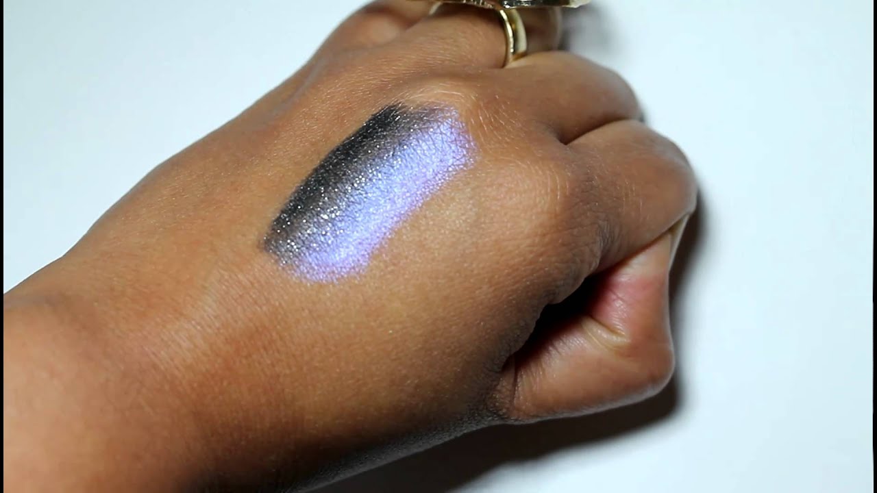Blending with the Urban Decay 24/7 Shadow Pencil Blending Brush
