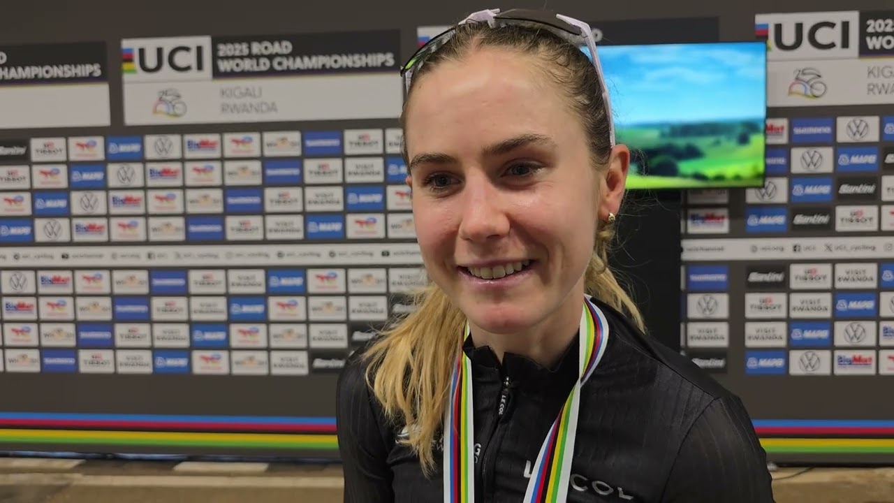 Ниам Фишер-Блэк завоевала серебро в шоссейной гонке на чемпионате мира 2025 года — Интервью
