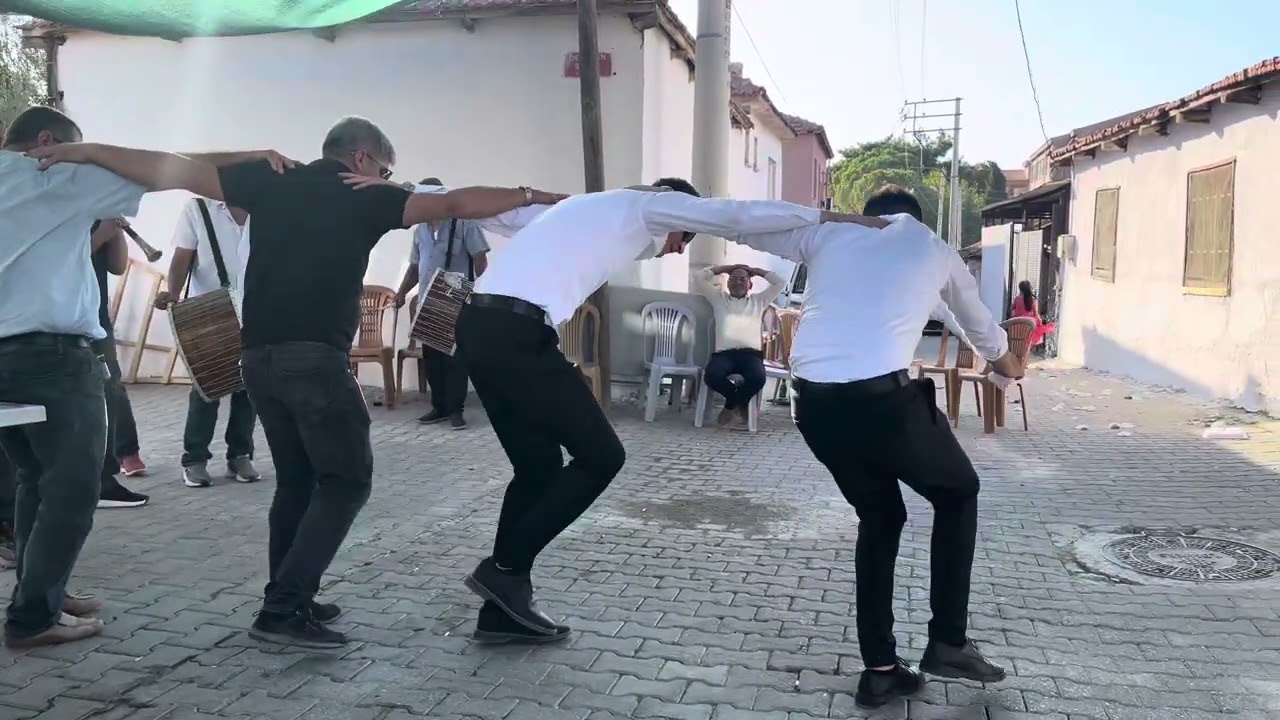 Gün batar Kuşlar döner 