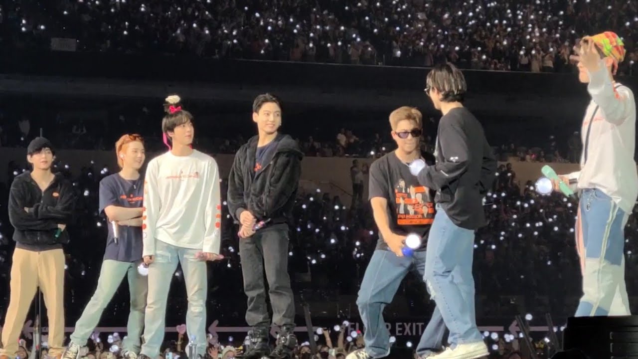 211127 Army Bomb Wave + Final Ment Fancam BTS 방탄소년단 Permission to Dance On Stage PTD LA Concert Live
