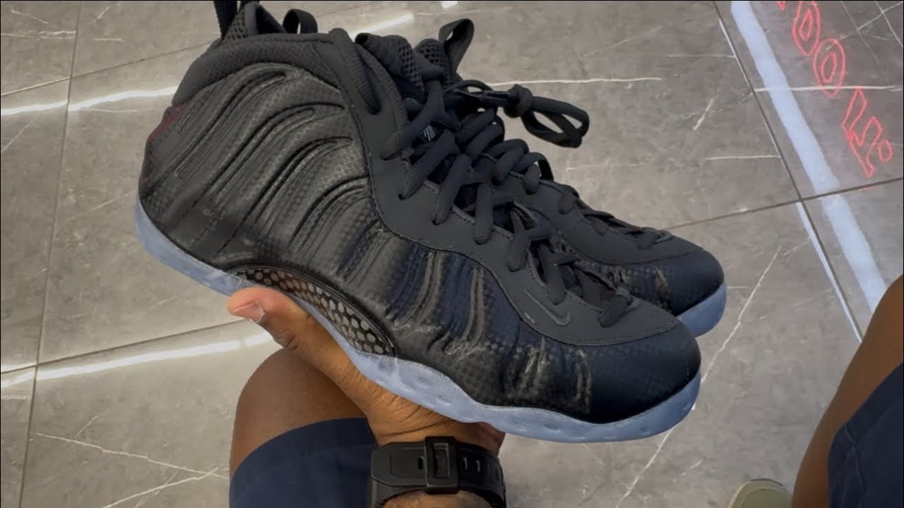 Nike Foamposite &ldquo; Carbon Fiber &ldquo; Review