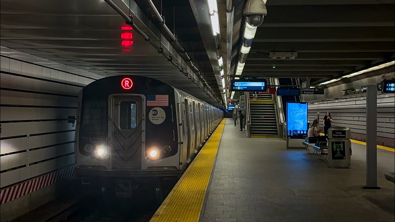 IND Second Avenue Line| (A)(Q)(R) Local Train Action @ 86 Street