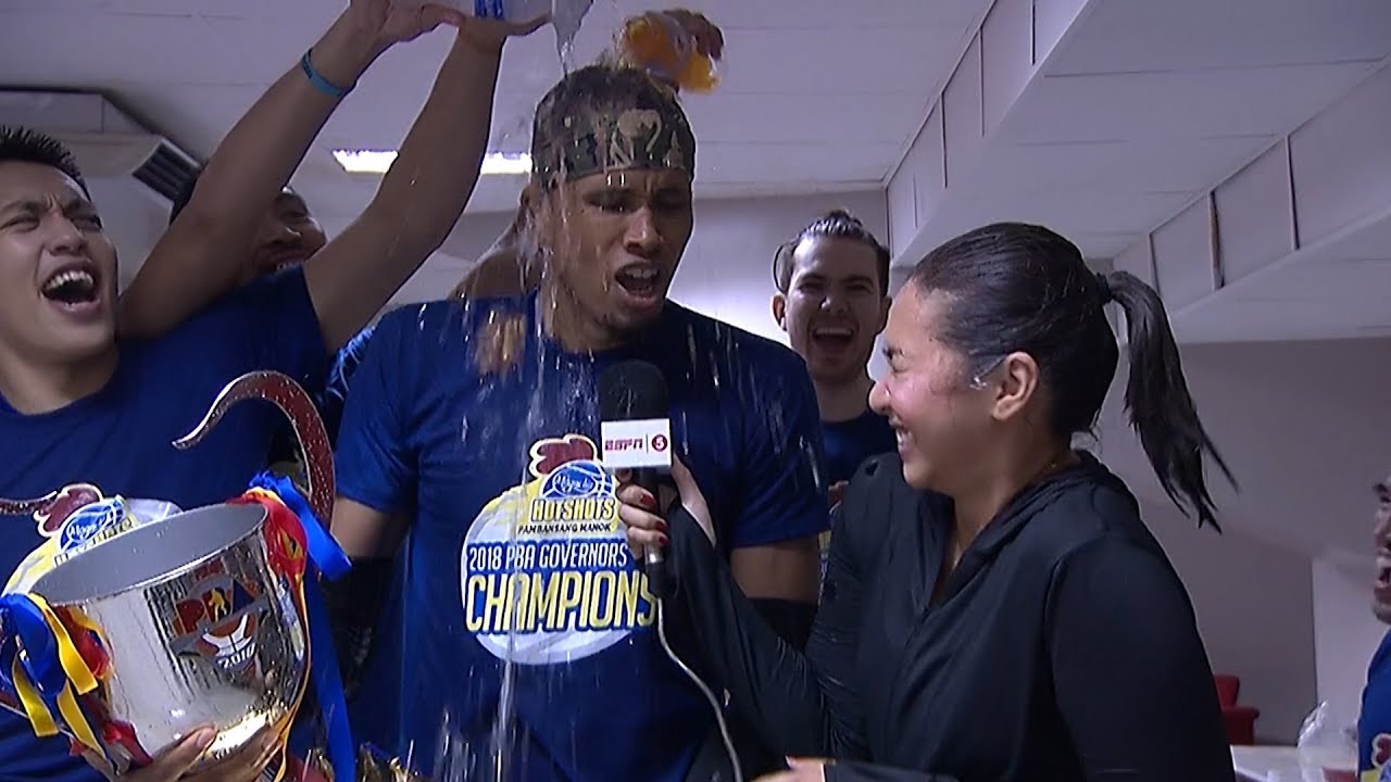 Magnolia Hotshots locker room celebration