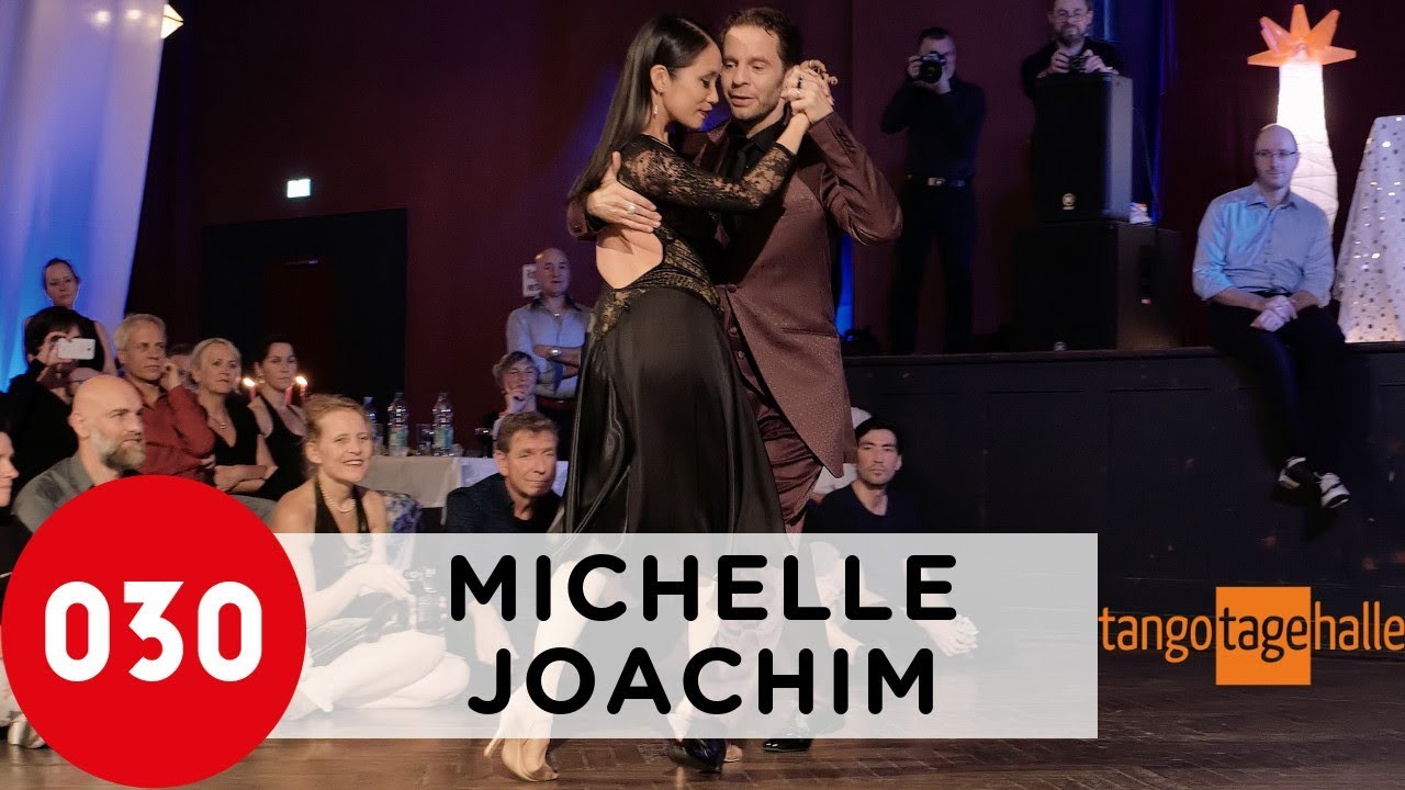 Michelle Marsidi and Joachim Dietiker – Viejo portón