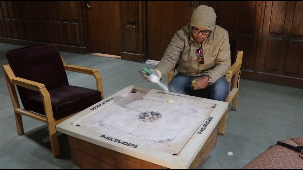 Carrom Board in Kullu Manali Vlog | Carrom on Honeymoon Vlog |