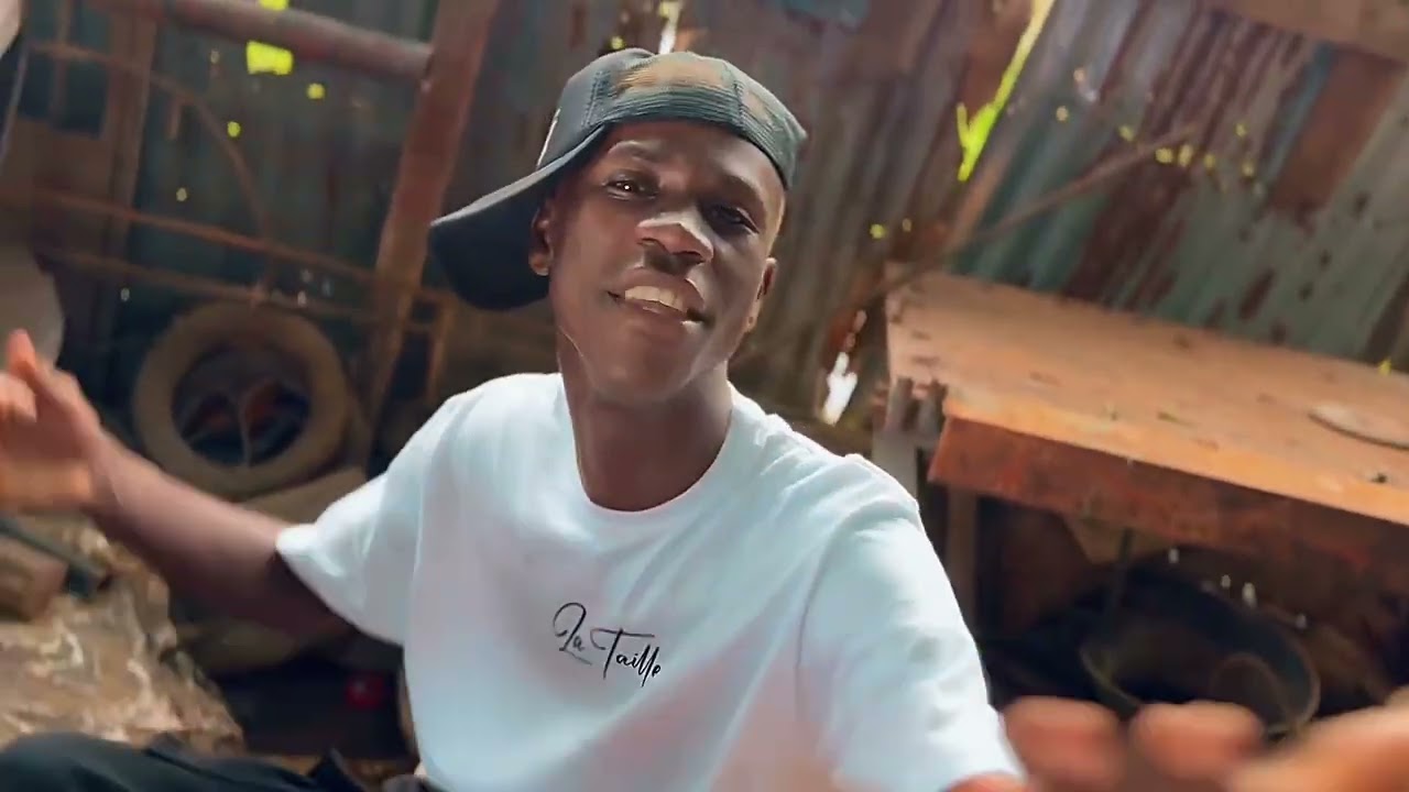 Darlech~k feat Tuekinkin-Djaneba (Clip officiel)