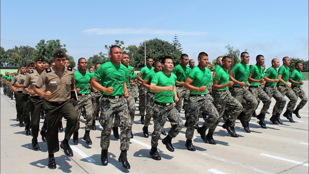 UN DÍA EN LA ESCUELA TÉCNICA DEL EJÉRCITO - ETE I Miguel Anaya y Analí Gomes