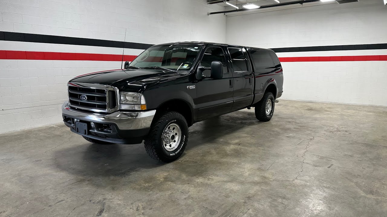 2003 Ford F250. 5.4L 2V Triton V8 with 61,000 original miles. 6 speed manual!