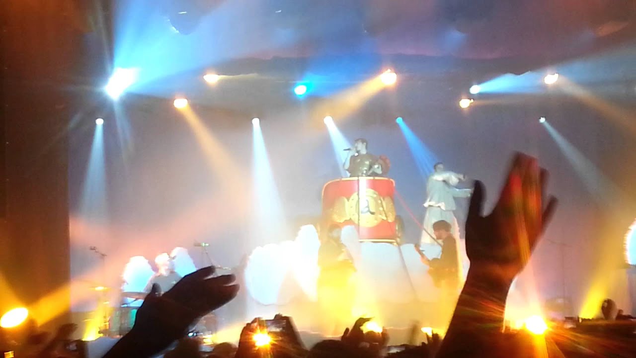 Alligatoah - Vor Gericht (Live, Posthalle Würzburg) Himmelfahrtskommando