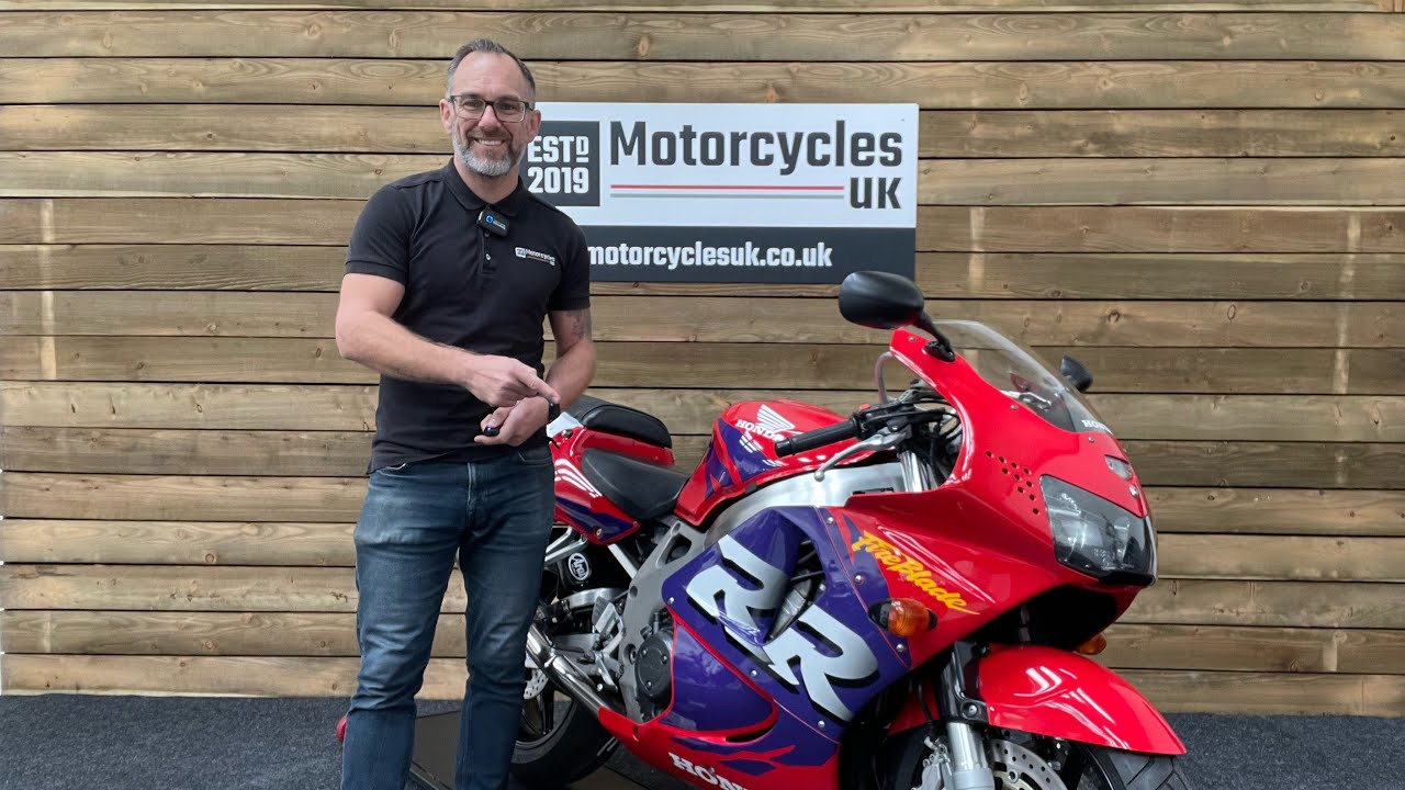 Honda CBR900RR Fireblade, Beautiful Modern Classic Superbike