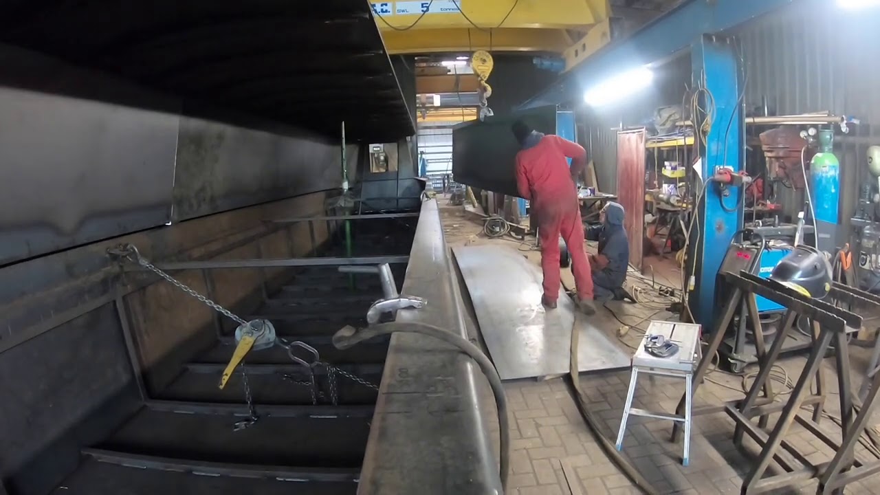 Vlog 10, Steel Narrowboat Shell Build  - week 6