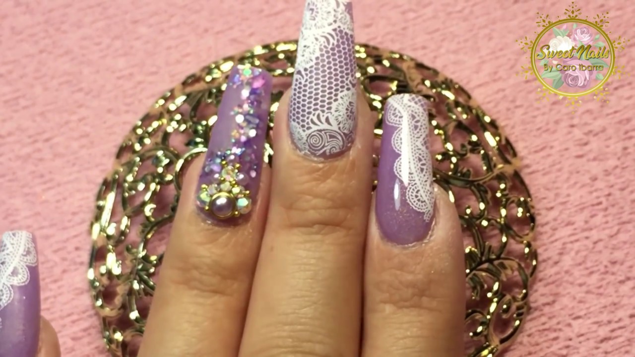 UÑAS ACRÍLICAS MORADAS con Sellos de Encaje | Uñas en Punta Coffin | Nail Purple Design