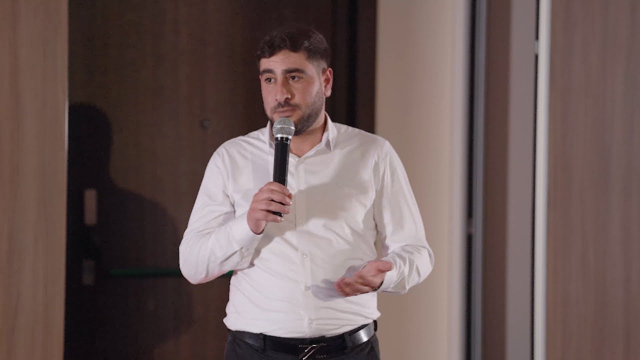 What happens when a city has no place for people to meet? | Narek Arevshatyan | TEDxMoskovyanStSalon