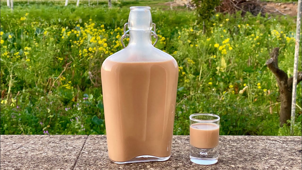 CREMA al WHISKY Fatta in casa 🥃Come usare il vostro Whiskey per preparare un Liquore Cremoso 😋