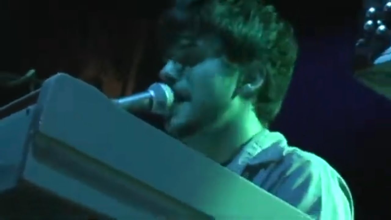 Annuals - Carry Around (Live)