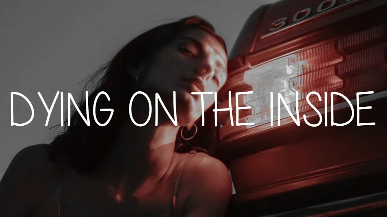 Nessa Barrett - dying on the inside (Lyrics)