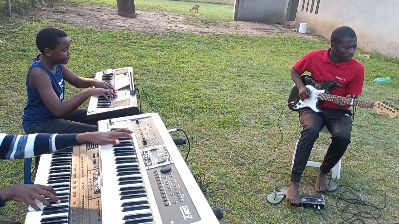 itende - singaMtholaphi(ft Menzi+Fezile)